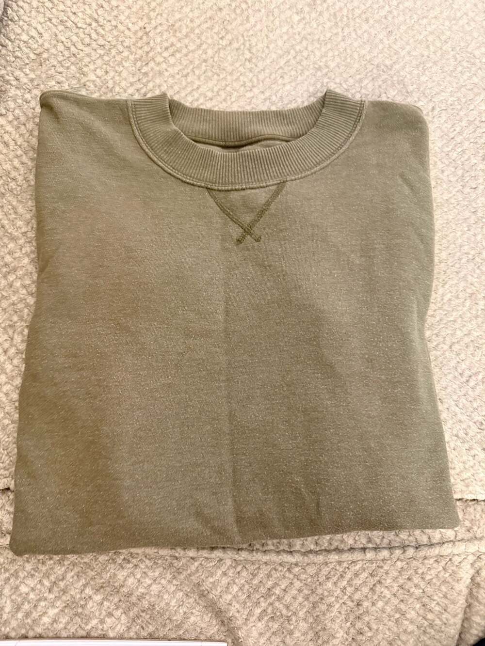 Aerie Vintage Look Olive Green Crewneck Sweatshirt Size L